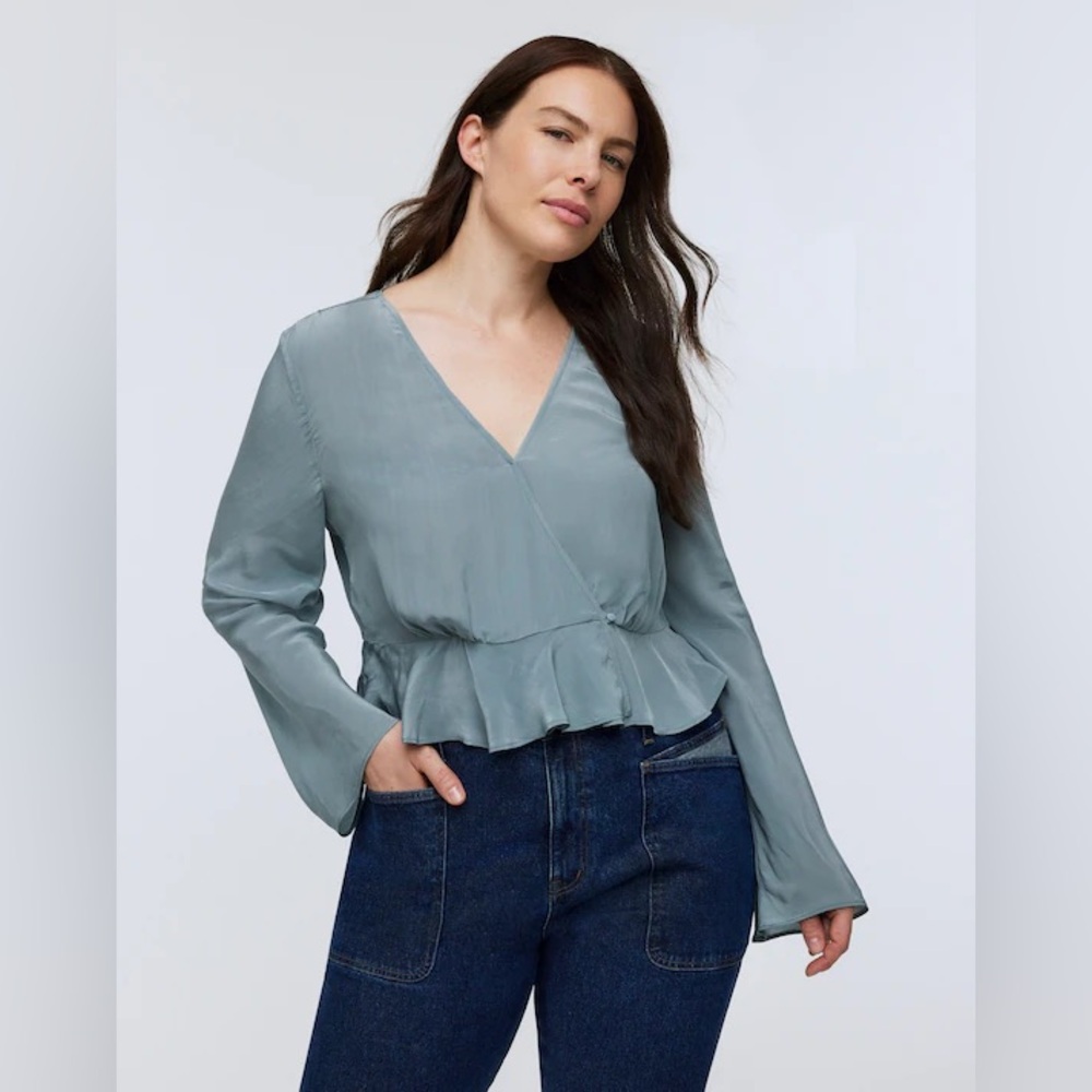 NWT Madewell Bell-Sleeve Wrap Top in Faded River size 2 (XS)